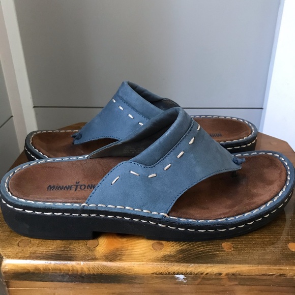 minnetonka women's sandals